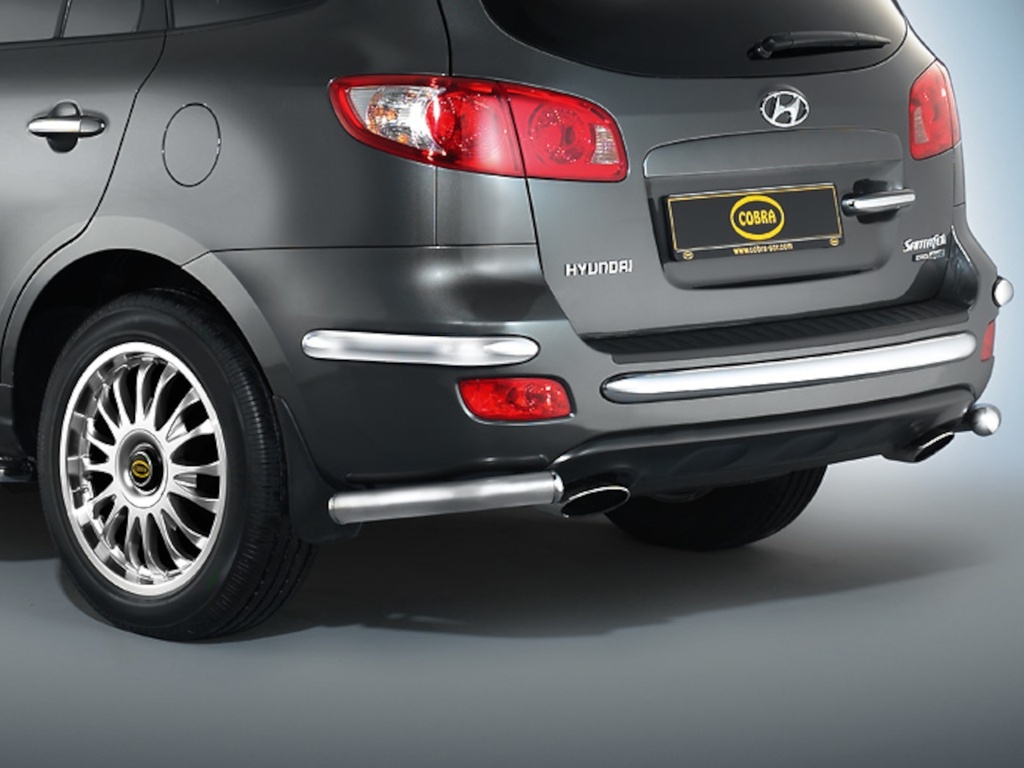 Hyundai Santa Fe año 06-09: Esquinas superiores del parachoques COBRA CityProtection