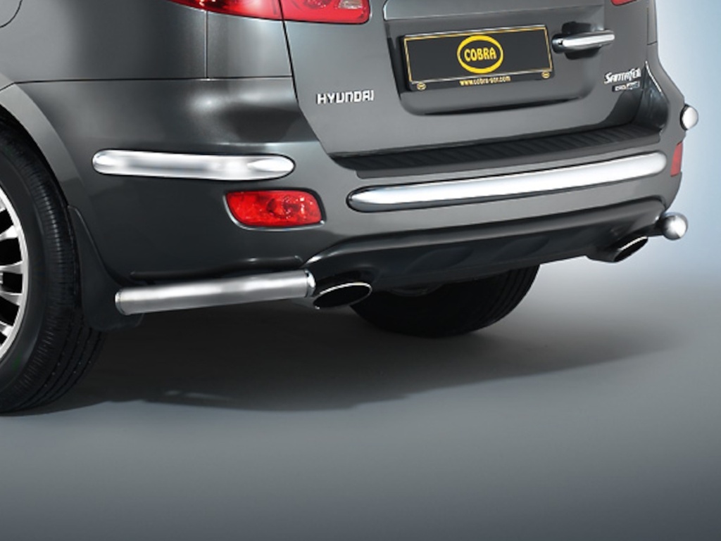 Hyundai Santa Fe Bj. 06-09: COBRA Ecken-Chrom-Heckschutzbügel