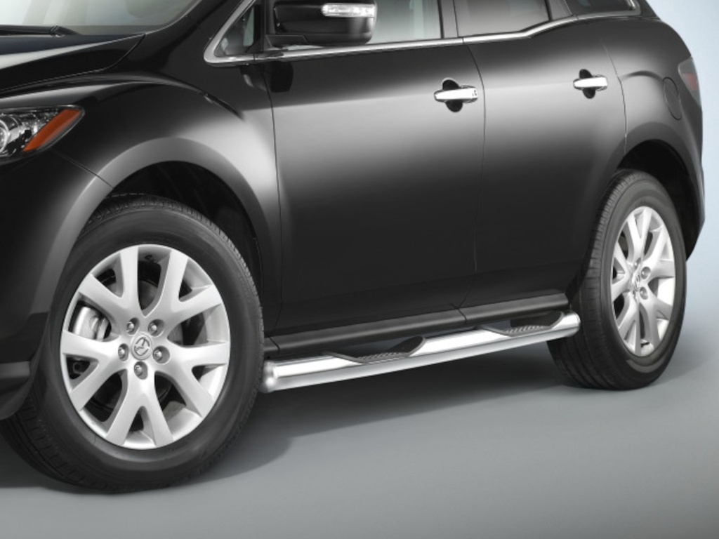 Mazda CX 7 Bj. 07-12: COBRA Chrom-Seitenschutzrohre mit Trittstufen