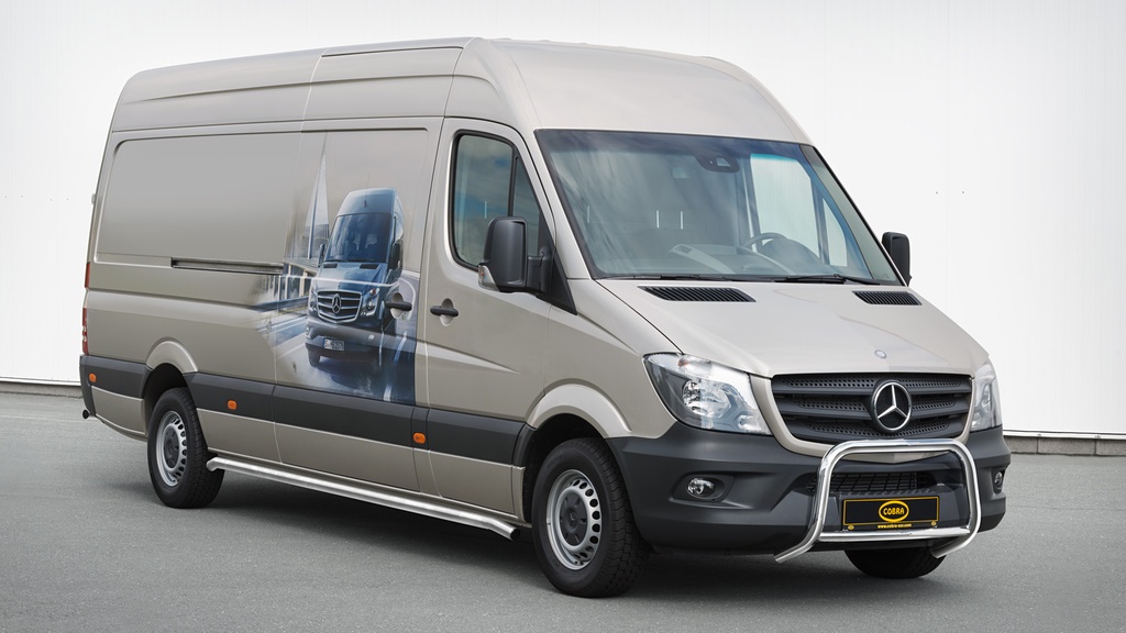 Mercedes Sprinter since 2013: COBRA Front Protection Bar | black powder coated