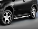 Mitsubishi Outlander Bj. 04 / 05-07 (langer Radstand): COBRA Chrom-Seitenschutzrohre mit Trittstufen