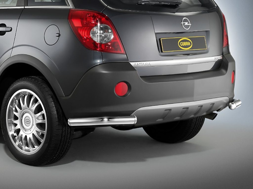 Opel Antara Bj. '07-'15: COBRA Ecken-Chrom-Heckschutzbügel