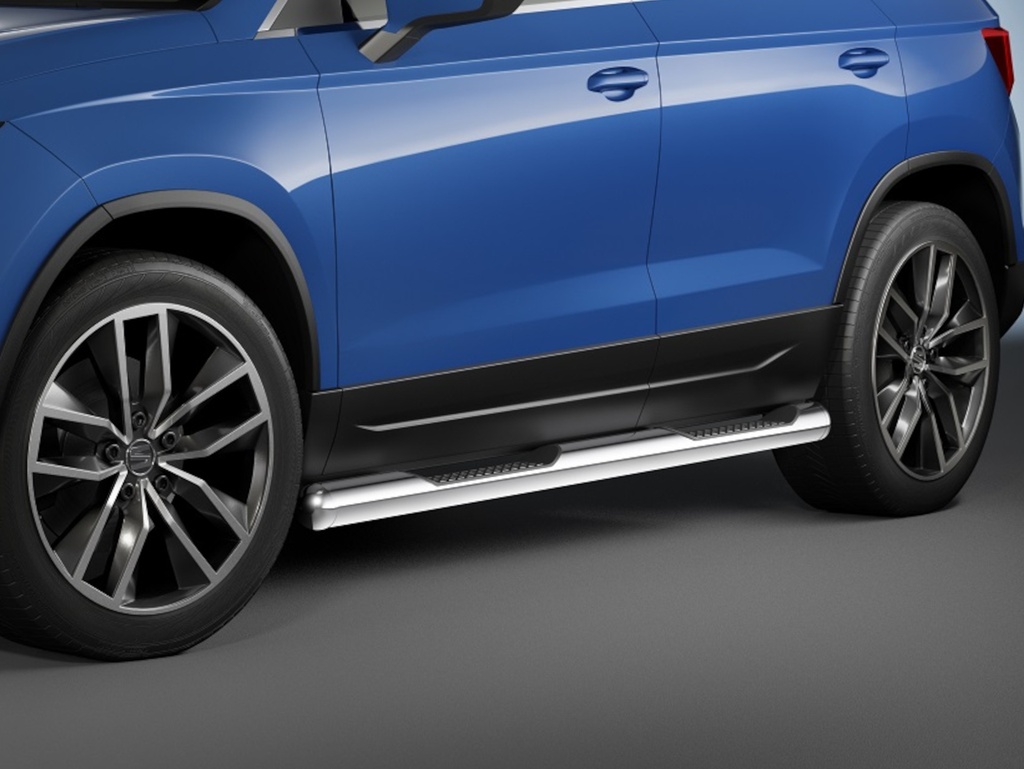 SEAT Ateca 2017–2020: COBRA Chrome Side Protection Bars with Steps