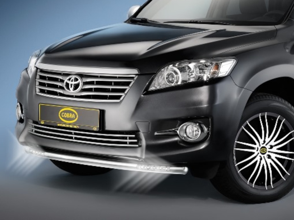 Toyota RAV4 (2010-2012): COBRA bumper grille