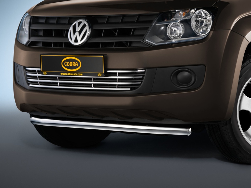 VW Amarok Bj. 10-16: COBRA Stoßstangengrill