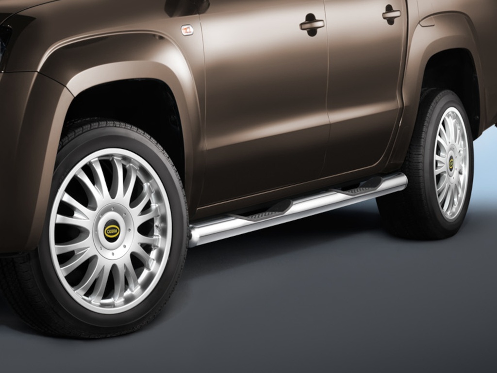 VW Amarok 2010–2022: COBRA Chrome Side Protection Bars with Steps