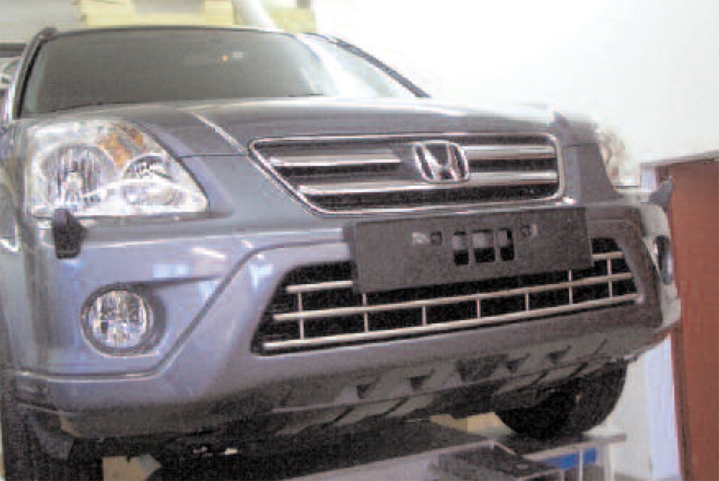[HON1067] Hon CR-V M / C Bj. 05-07: COBRA Stoßstangengrill