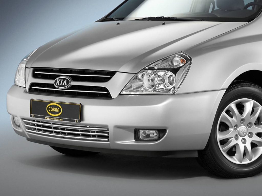 [KIA1133] Kia Carnival années 06-10: COBRA grille de pare-chocs chromée