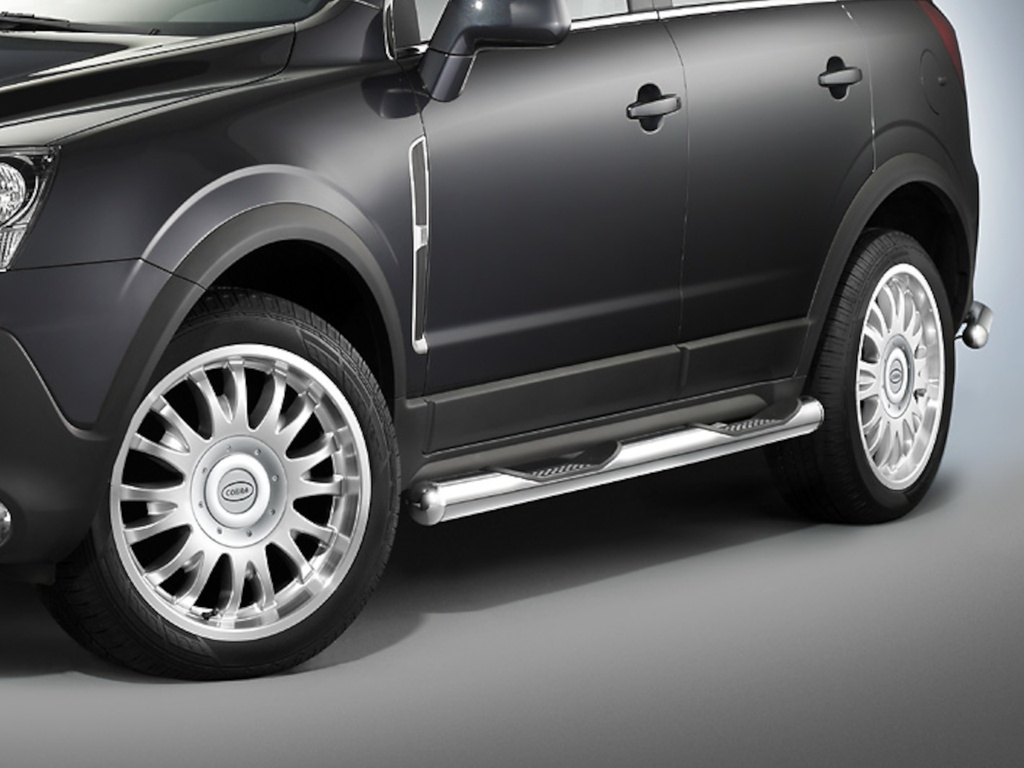 [OPEL1089] Opel Antara ab Bj. 07: COBRA Chrom-Seitenschutzrohre mit Trittstufen