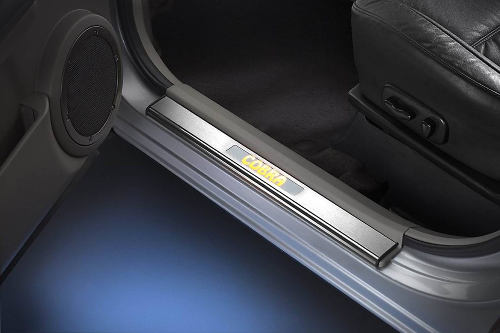 [OPEL1123] Opel Astra ab Bj. 2004: COBRA Einstiegsleisten von beleuchtet