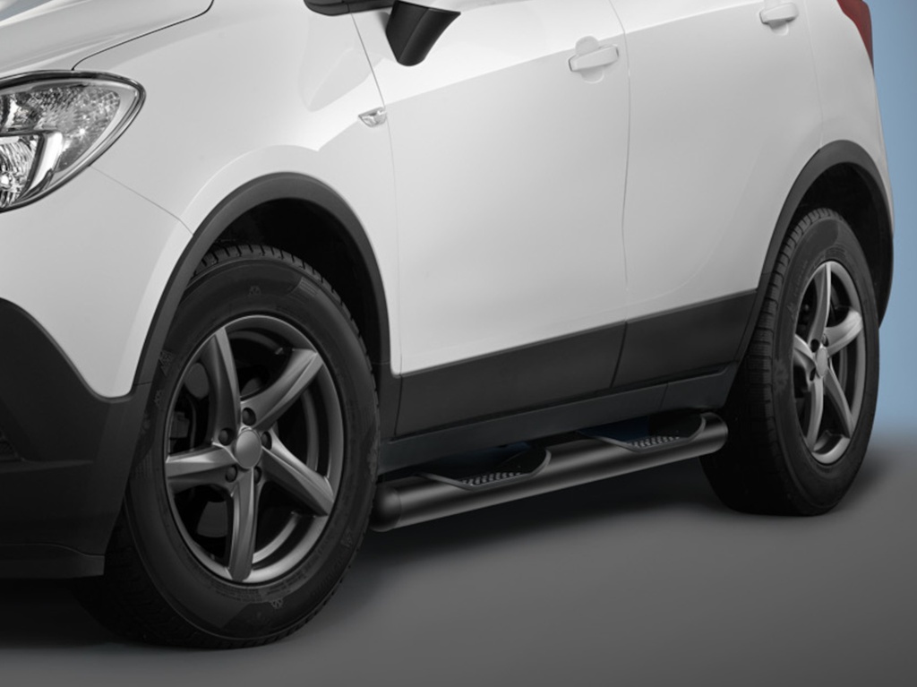 [OPEL1046] Opel Mokka años12-16, Mokka X, Chevrolet Trax años 13-22: COBRA barras de protección laterales con peldaños-negro
