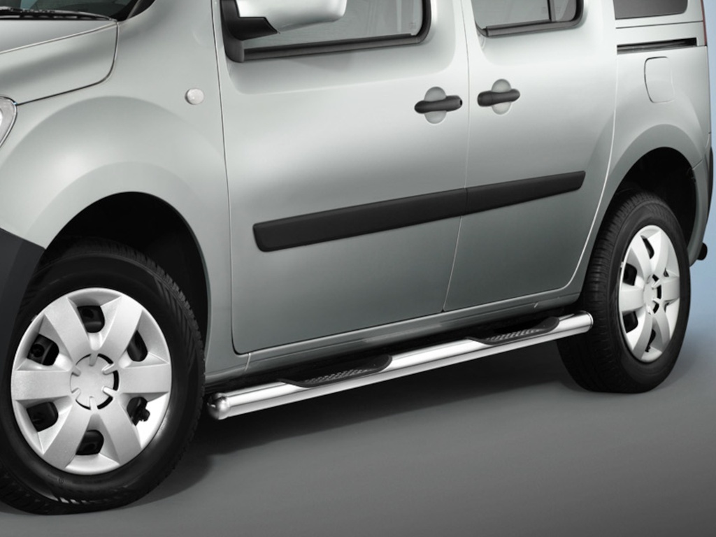 [REN1207] Renault Kangoo vanaf bouwjaar 08, Mercedes Citan vanaf bouwjaar 12 (middellange wielbasis): COBRA zijdelingse beschermbuizen met treden